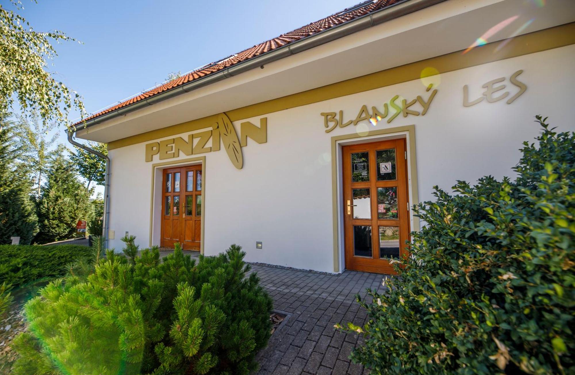 Penzion Blansky Les Dubné Zewnętrze zdjęcie